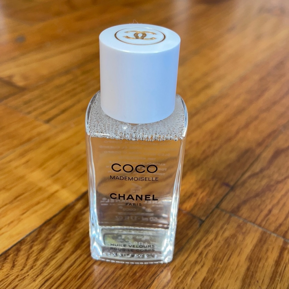Coco chanel mademoiselle velvet body oil 1.7 oz